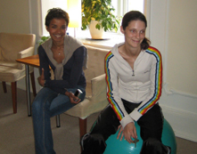 Rebecca og Celia Dallund maj 2007